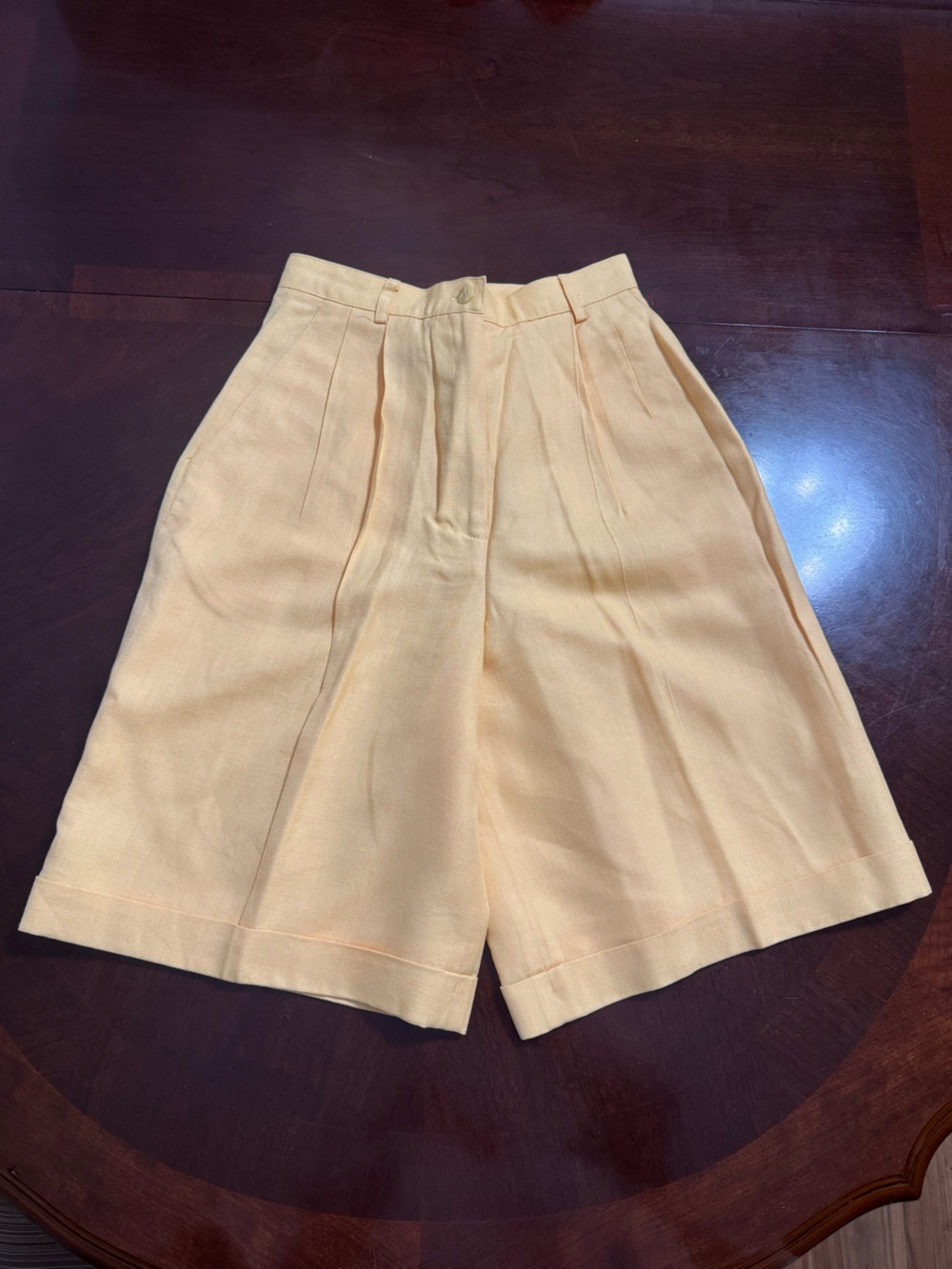 VTG Talbots Linen Blend Pleated Bermuda High Waisted Cuffed Shorts Yellow Size 4